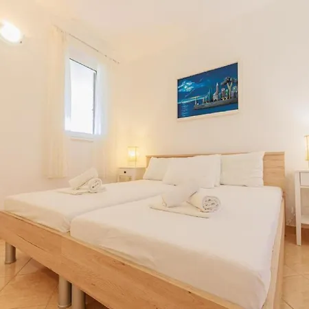 アパート - Comfort One Bedroom H2 *