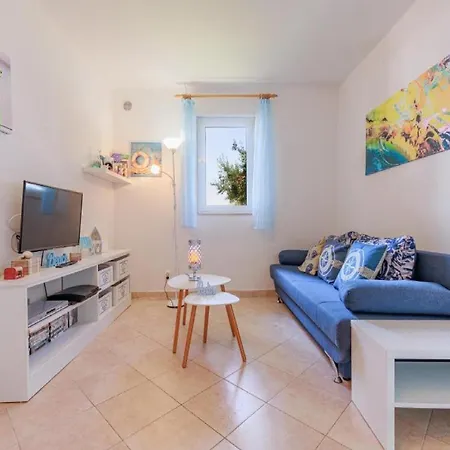 - Comfort One Bedroom H2 * ルンバルダ